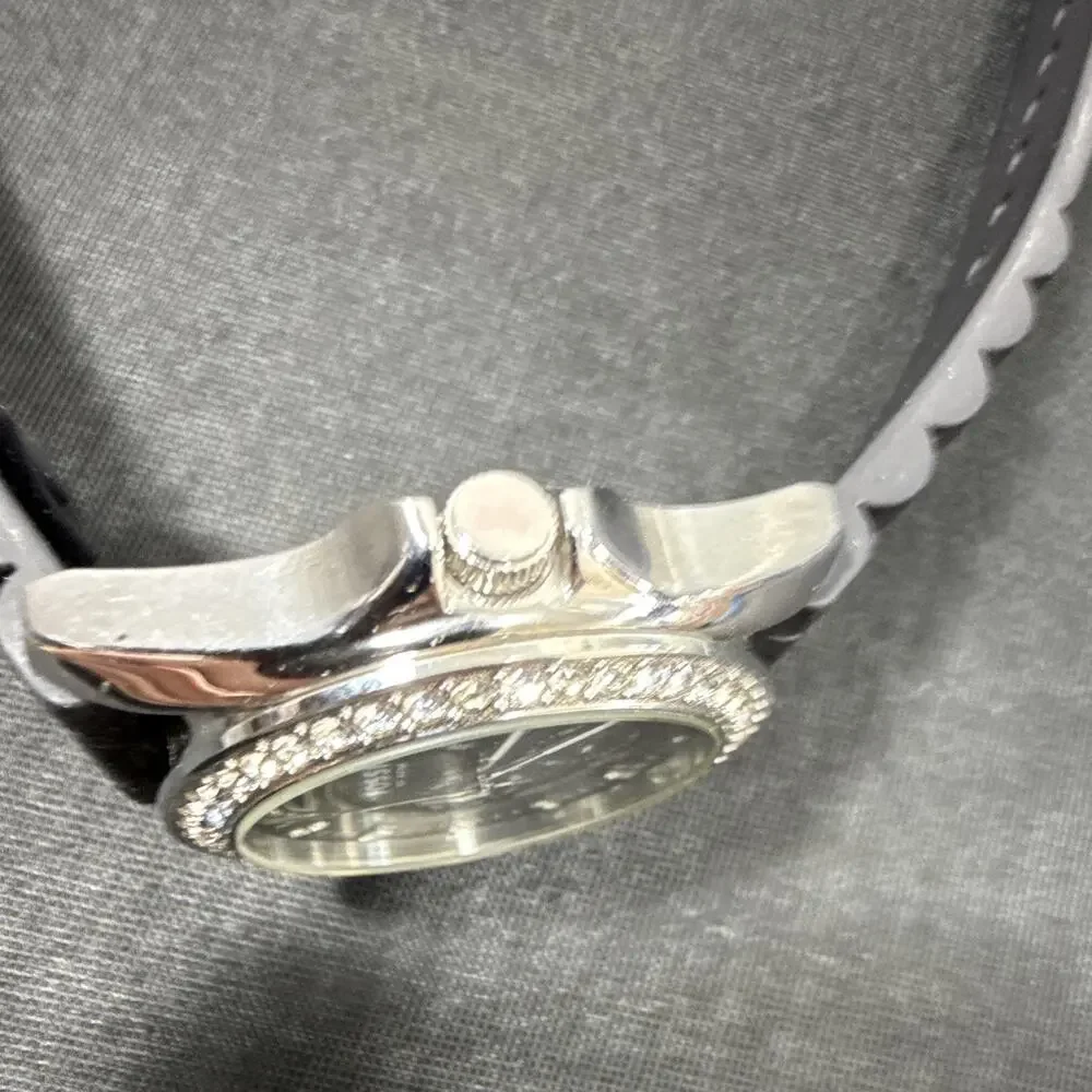 Fossil up auction